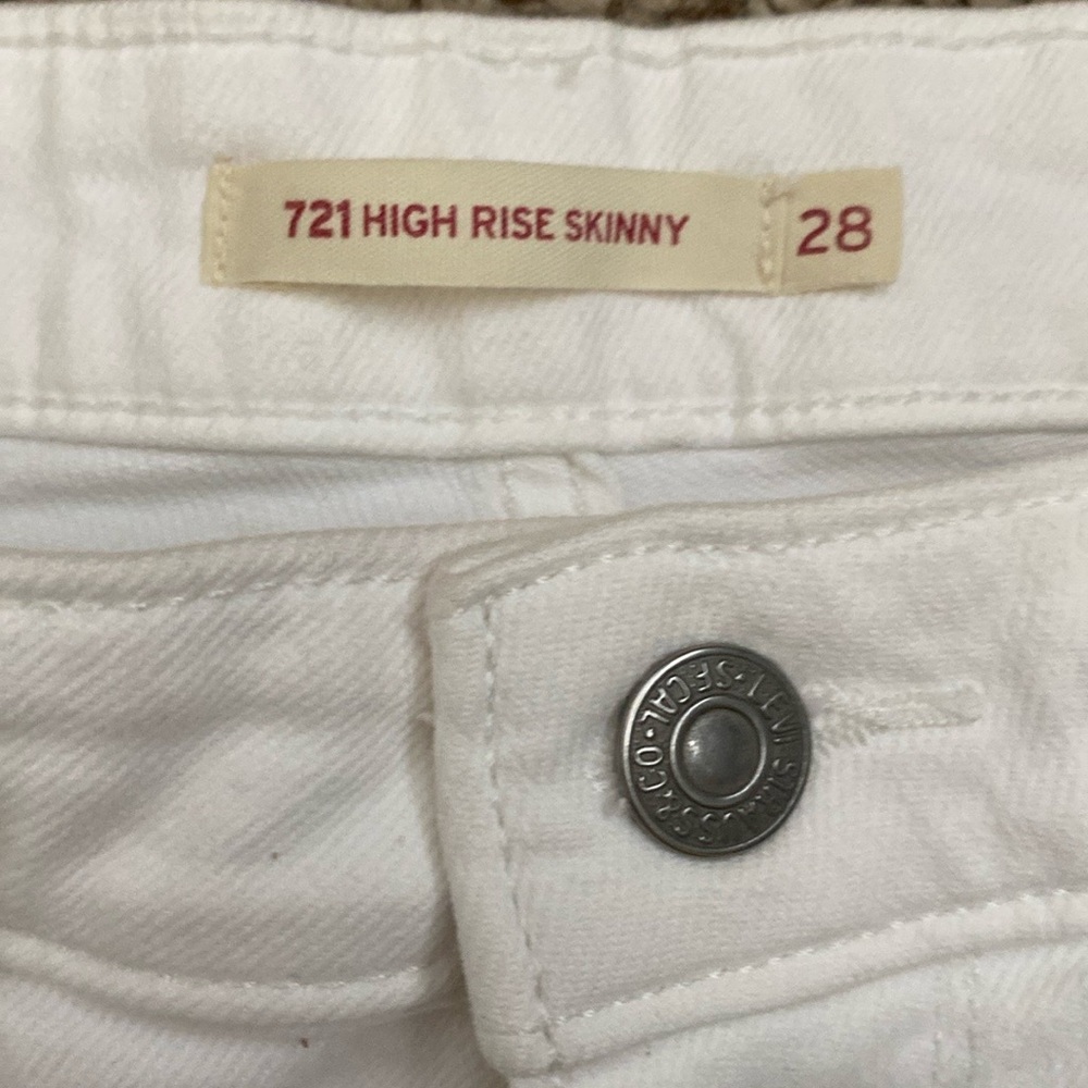 Levi's Women's 721 High Rise Distressed White Skinny Jeans - Picture 5 of 15